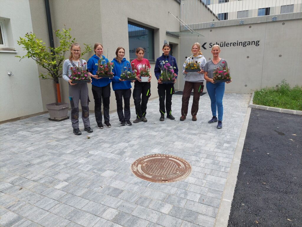 Erste Gartenbaupraxiseinheiten in der 2B