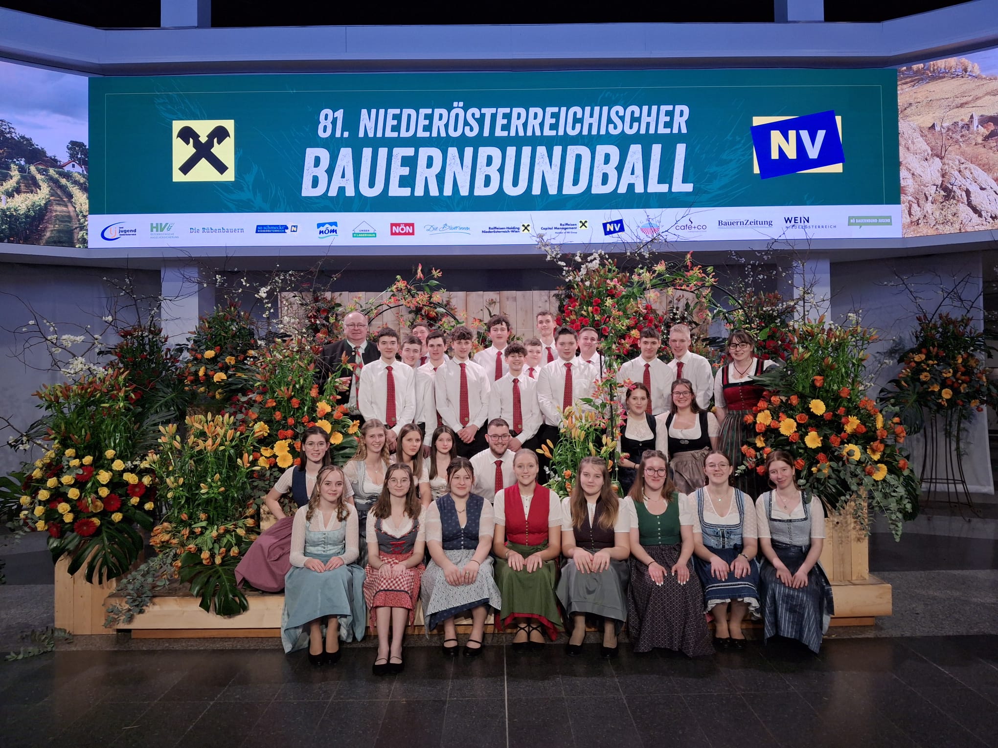 Gießhübler Schülerinnen und Schüler beim 81. Niederösterreichischen Bauernbundball